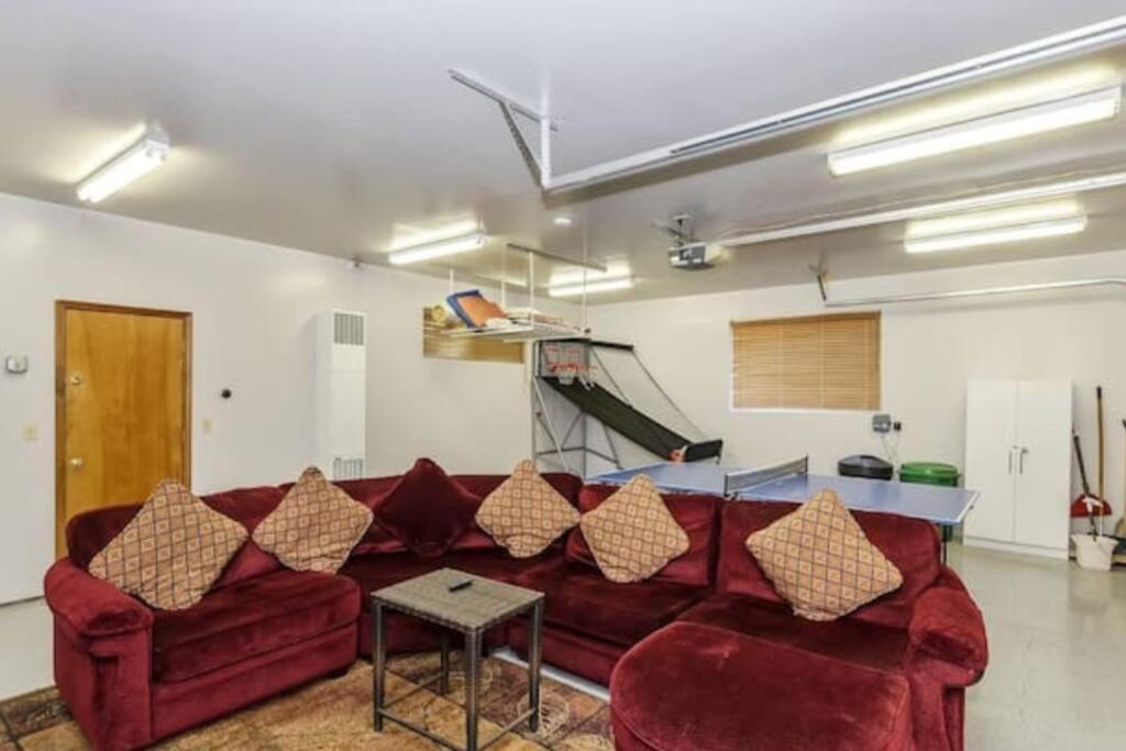 Custom Single Story Cabin With Jacuzzi Pool Table & Big Game Room With Arcade Games Big Bear Lake Εξωτερικό φωτογραφία