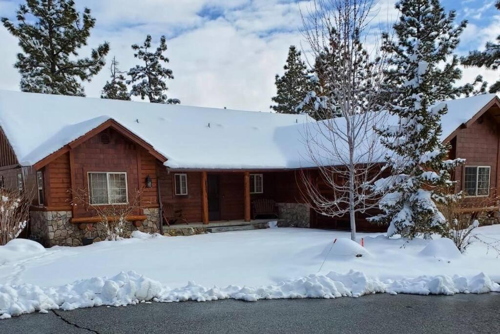 Custom Single Story Cabin With Jacuzzi Pool Table & Big Game Room With Arcade Games Big Bear Lake Εξωτερικό φωτογραφία