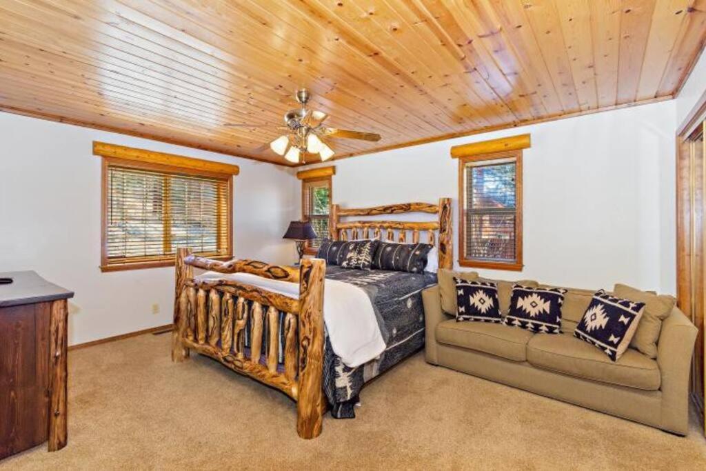 Custom Single Story Cabin With Jacuzzi Pool Table & Big Game Room With Arcade Games Big Bear Lake Εξωτερικό φωτογραφία