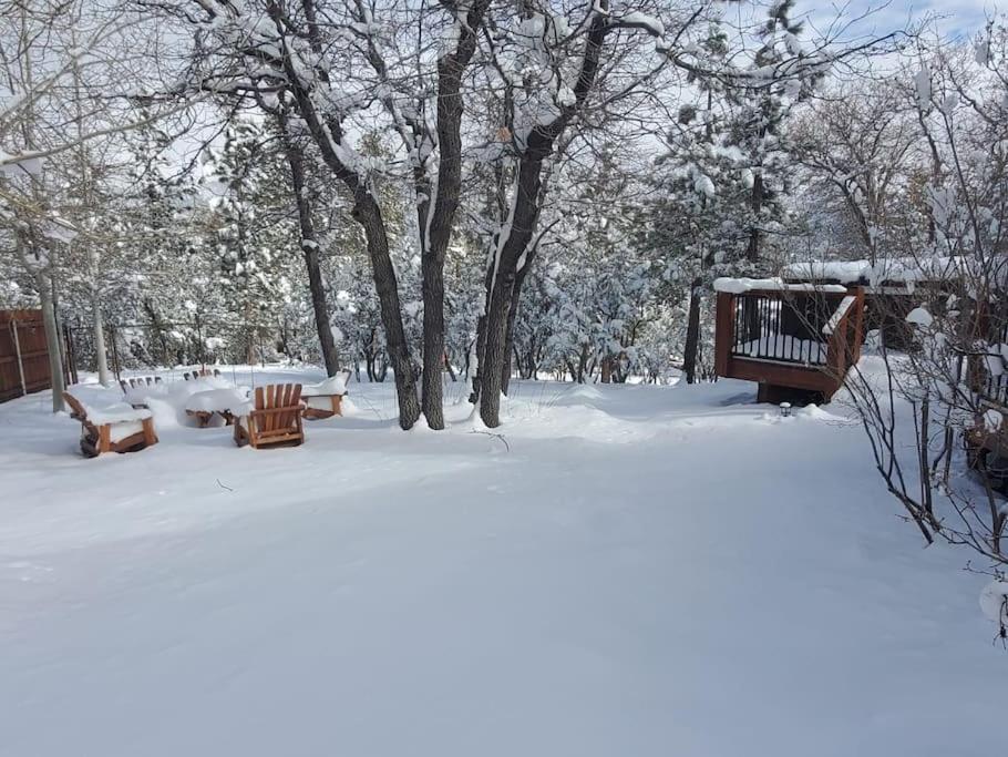 Custom Single Story Cabin With Jacuzzi Pool Table & Big Game Room With Arcade Games Big Bear Lake Εξωτερικό φωτογραφία