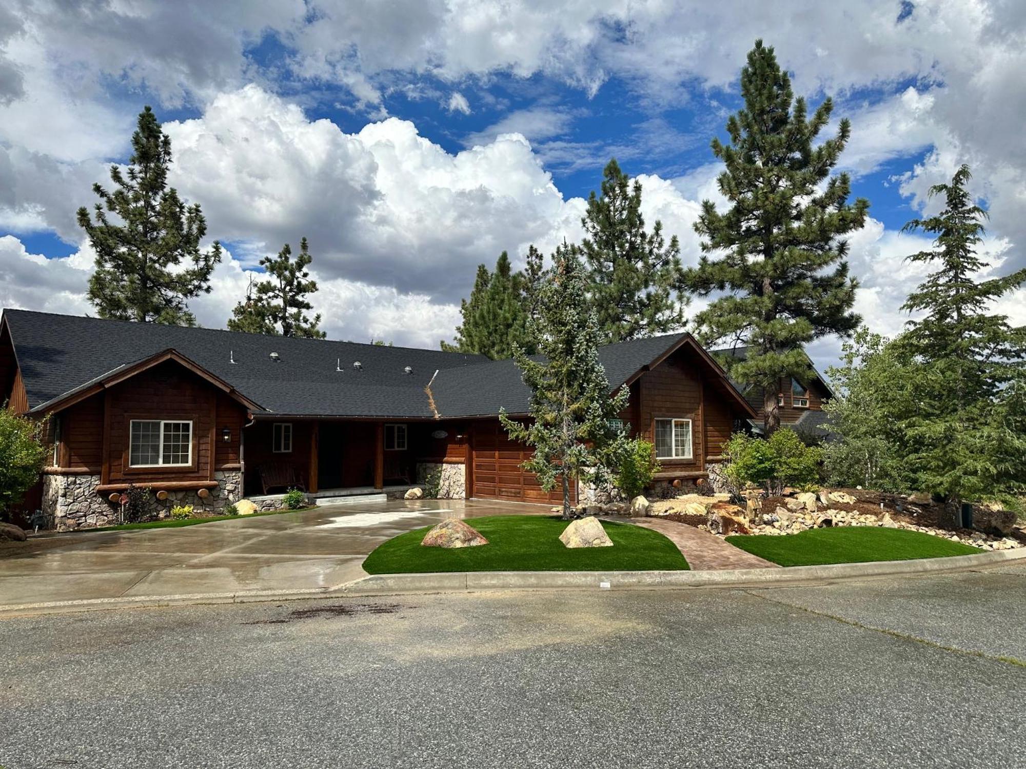 Custom Single Story Cabin With Jacuzzi Pool Table & Big Game Room With Arcade Games Big Bear Lake Εξωτερικό φωτογραφία